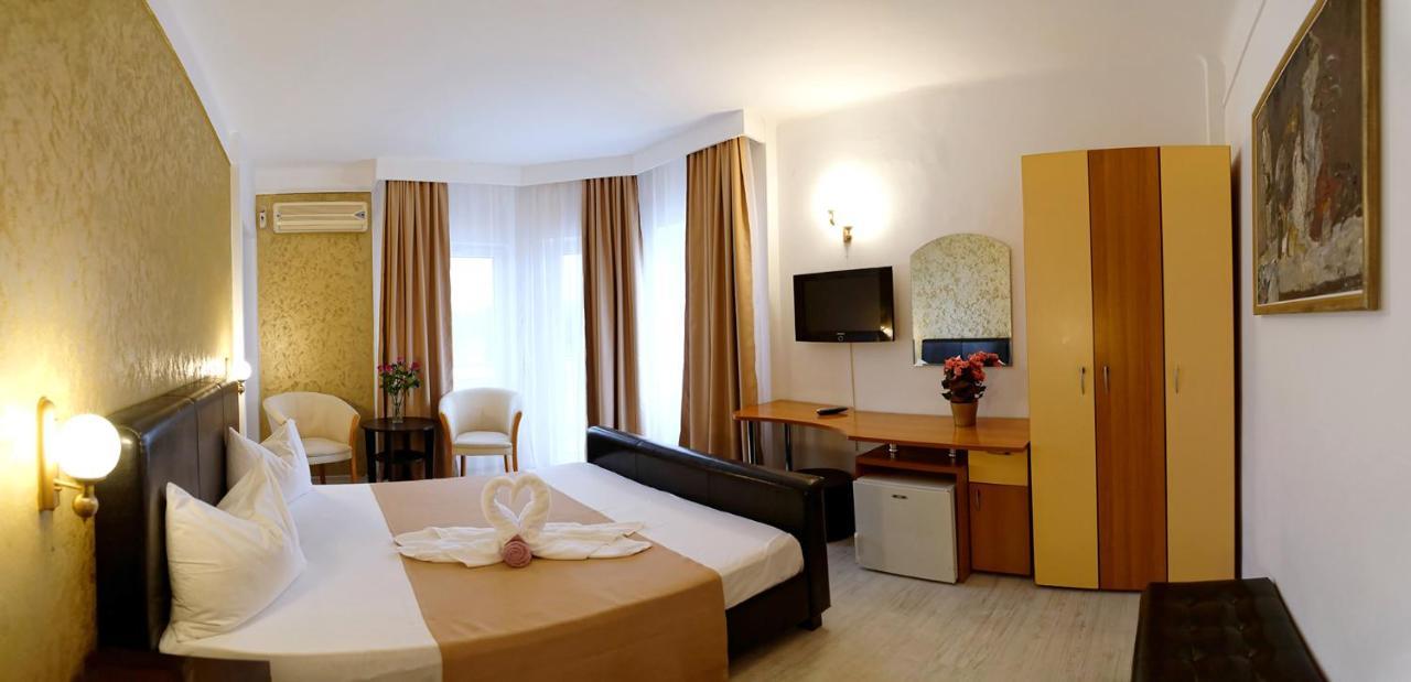 Hotel Albatros Mamaia Exteriér fotografie