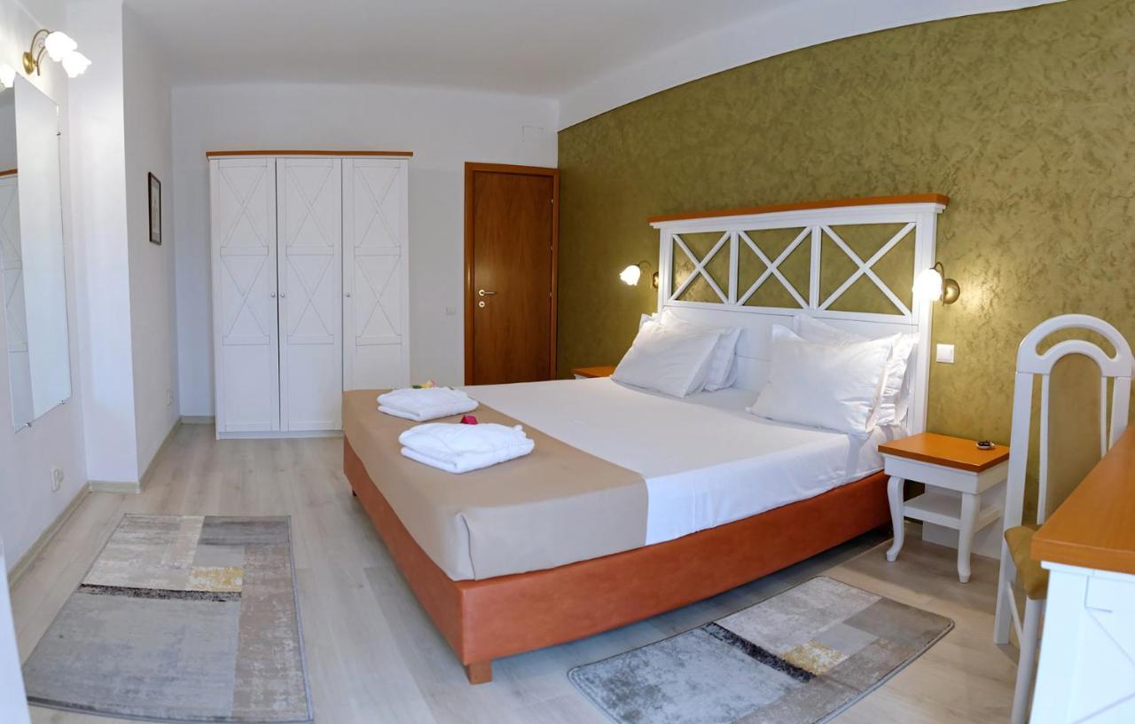 Hotel Albatros Mamaia Exteriér fotografie